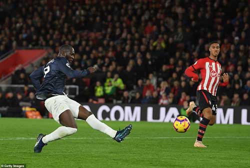 Lukaku kickstarted a United revival on 33 minutes when the striker ended his run of 12 games without a goal for his club