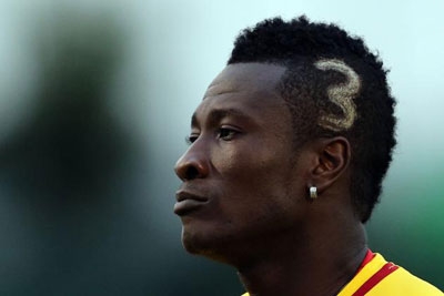 Asamoah Gyan's father refute statements his son has cheated on his age, threatens legal action